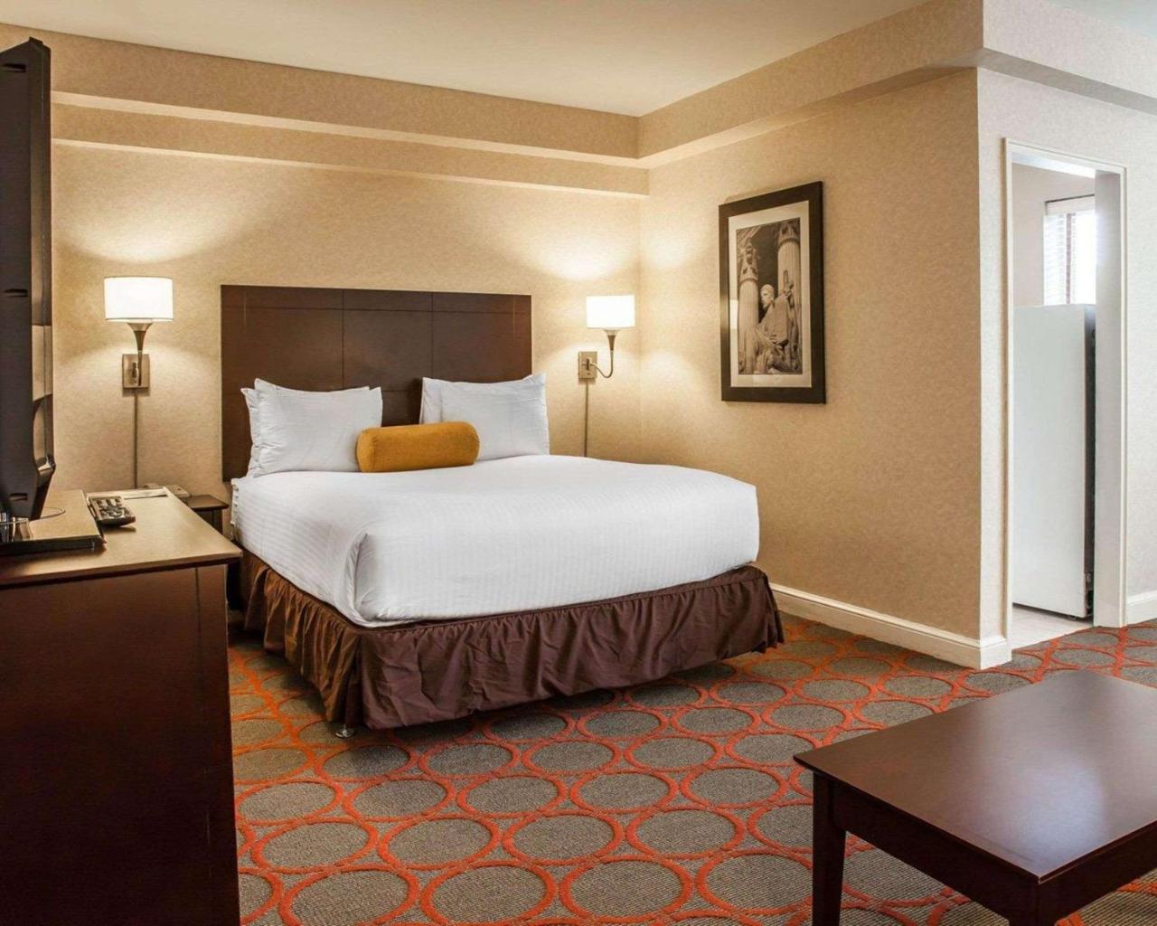 The Virginian Suites, Ascend Hotel Collection Arlington Eksteriør billede