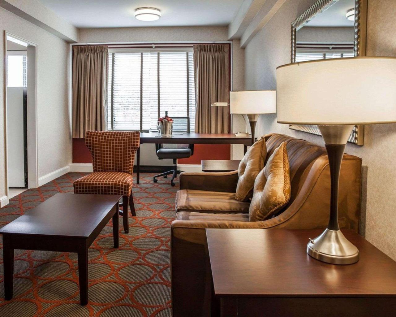The Virginian Suites, Ascend Hotel Collection Arlington Eksteriør billede